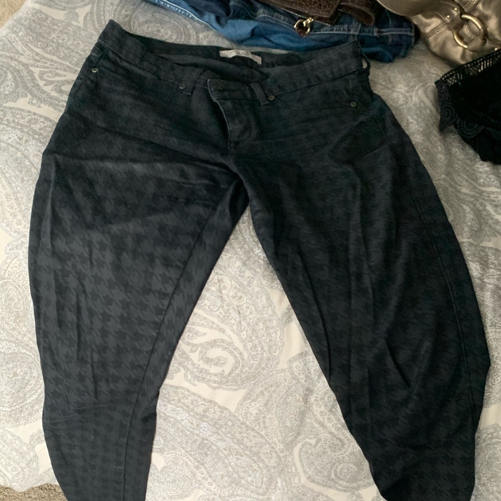 Skinny black jeans